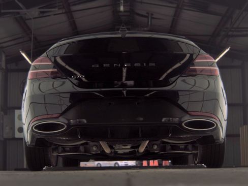 Used 2025 Genesis G70 2.5T RWD image 4