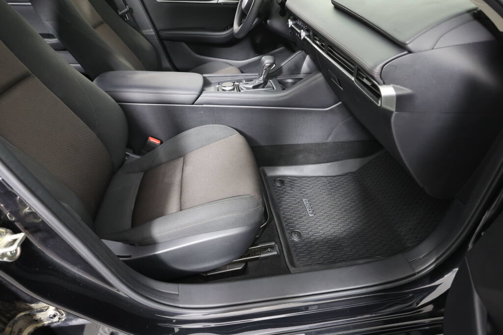 Used 2022 MAZDA MAZDA3 s FWD image 26