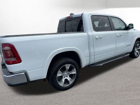 Used 2022 RAM 1500 Laramie AWD/4WD image 10