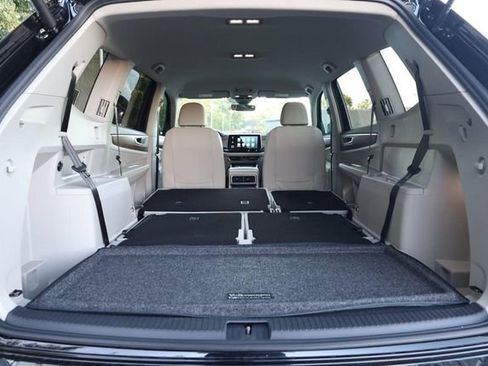 New 2026 Volkswagen Atlas SE image 9