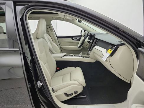 New 2026 Volvo XC60 T8 Ultra w/ Climate Package AWD/4WD image 26
