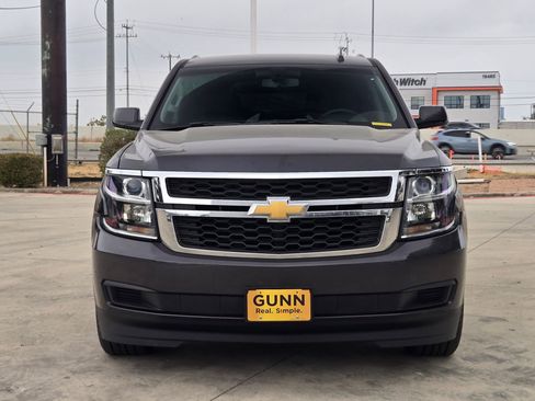 Used 2017 Chevrolet Suburban LS image 8