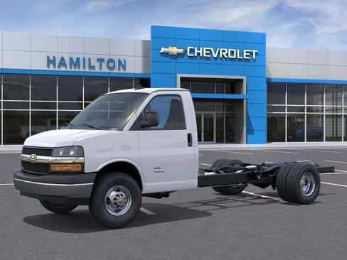 New 2026 Chevrolet Express 3500 w/ Power Convenience Package RWD image 31