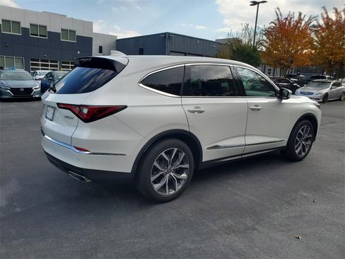 Used 2023 Acura MDX Technology image 3