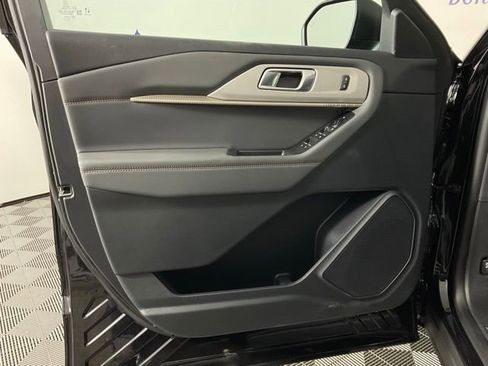 New 2026 Ford Explorer Active image 12