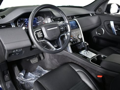 Used 2023 Land Rover Discovery Sport S image 21