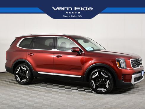 Used 2023 Kia Telluride S w/ S Sunroof Package AWD/4WD image 1
