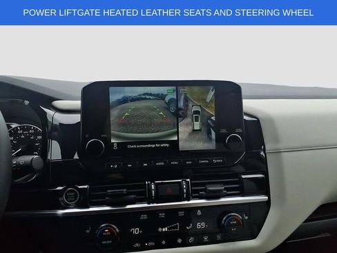 Used 2023 Nissan Pathfinder SL image 29