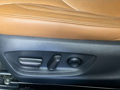 Used 2021 Toyota Avalon Limited w/ Advanced Safety Package FWD image 15