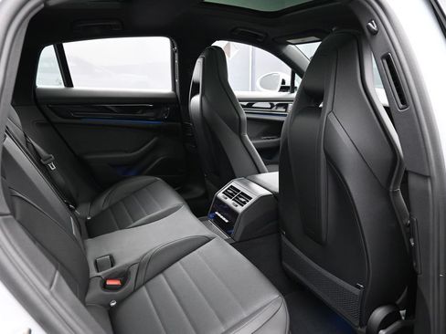 New 2026 Porsche Panamera 4 AWD/4WD image 27
