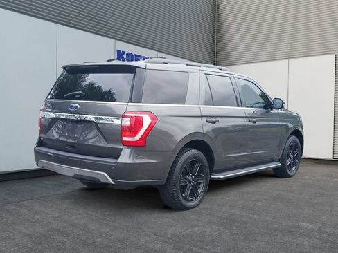 Used 2021 Ford Expedition XLT RWD image 5