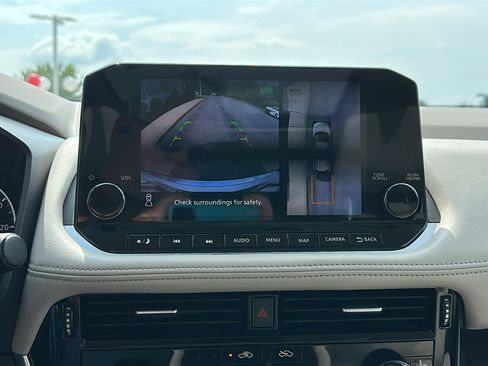 Certified 2023 Nissan Rogue SL w/ SL Premium Package AWD/4WD image 19