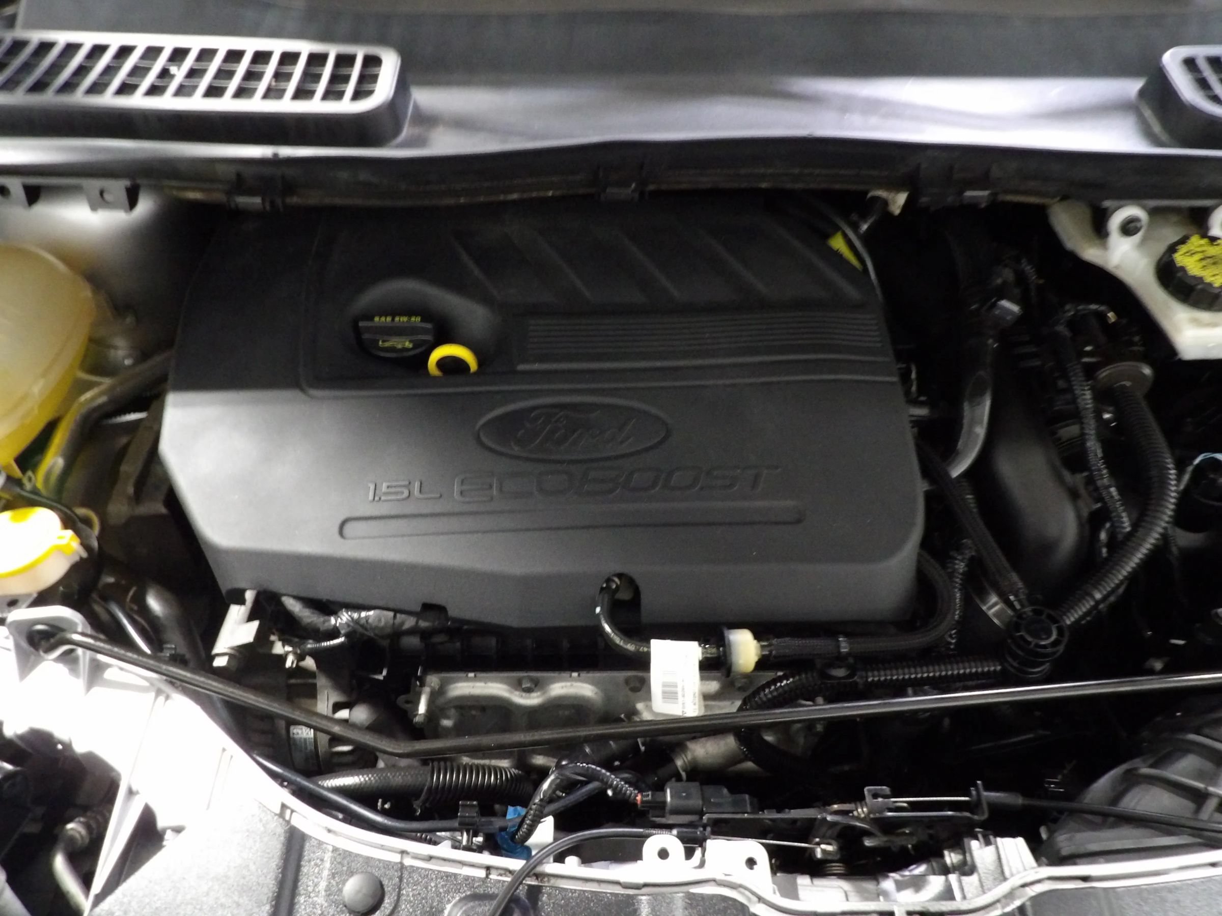 Used 2018 Ford Escape SE FWD image 19