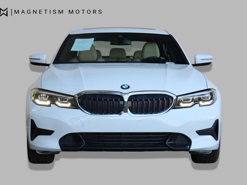 Used 2022 BMW 330i Sedan w/ Driving Assistance Package RWD image 5