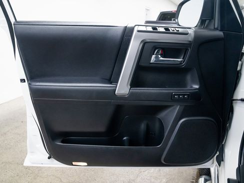 Used 2020 Toyota 4Runner Limited image 14