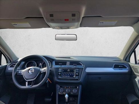 Used 2021 Volkswagen Tiguan S image 17