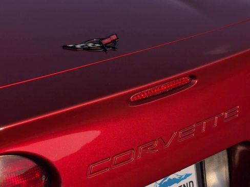 Used 1999 Chevrolet Corvette Convertible w/ Memory Pkg image 12