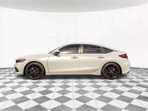 Used 2023 Honda Civic Sport Touring image 6