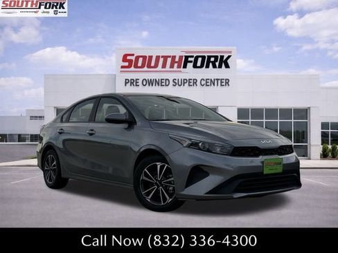 Used 2024 Kia Forte LXS image 1