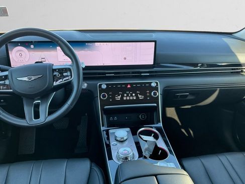 Used 2025 Genesis GV80 2.5T Standard AWD/4WD image 11