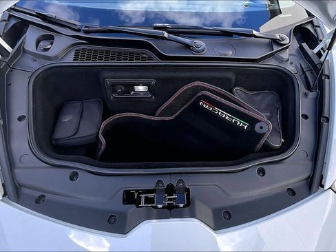 Used 2021 Lamborghini Huracan EVO image 28