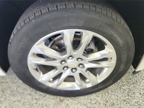 Used 2021 Chevrolet Traverse High Country AWD/4WD image 13