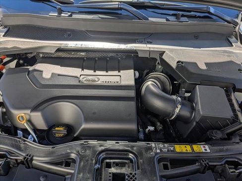 Used 2024 Land Rover Discovery Sport Dynamic SE image 25
