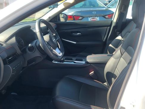 Used 2024 Nissan Sentra SR w/ SR Premium Package FWD image 13