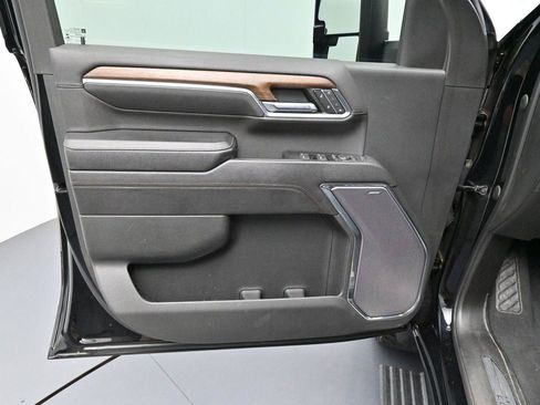 Used 2024 Chevrolet Silverado 2500 High Country w/ High Country Premium Package AWD/4WD image 10