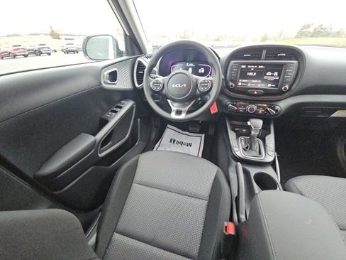 New 2025 Kia Soul LX image 23