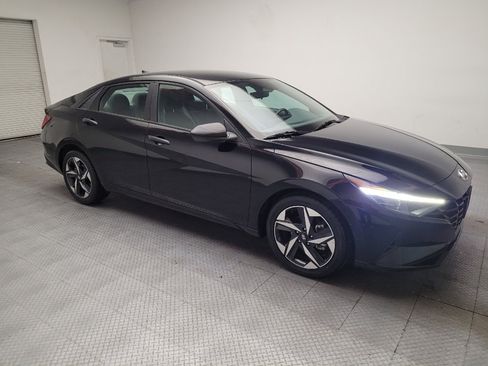 Used 2023 Hyundai Elantra SEL w/ Convenience Package FWD image 11