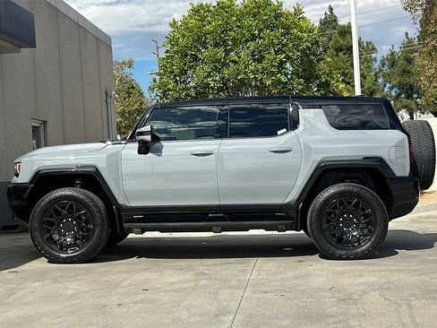 Used 2025 GMC Hummer EV 3X image 9