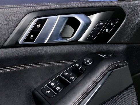 Used 2023 BMW X5 xDrive40i w/ Luxury Seating Package image 22