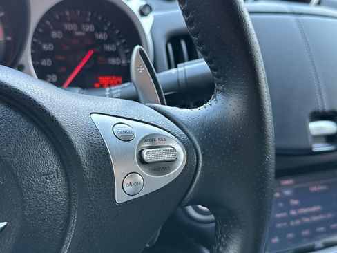 Used 2013 Nissan 370Z Coupe RWD image 36