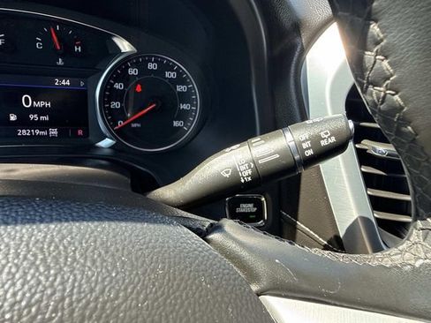 Used 2023 GMC Acadia SLT AWD/4WD image 36