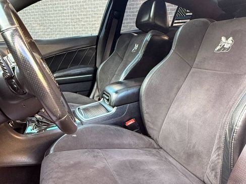 Used 2016 Dodge Charger R/T Scat Pack w/ Technology Group RWD image 12