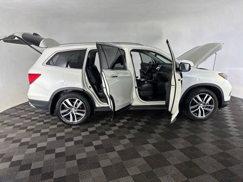 Used 2017 Honda Pilot Elite image 18