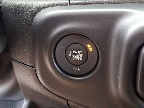 Used 2022 Jeep Wrangler Sport S image 29