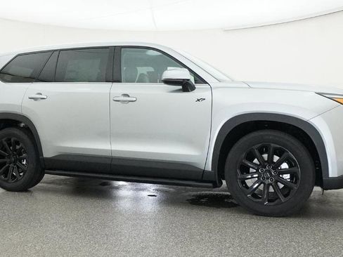 New 2026 Toyota Grand Highlander FWD image 19