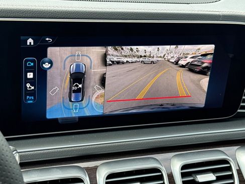 New 2025 Mercedes-Benz GLS 450 4MATIC image 18