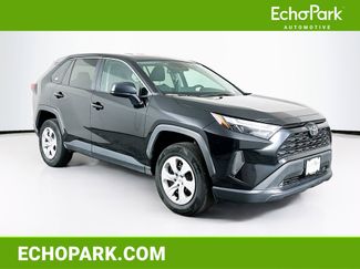 Used 2024 Toyota RAV4 LE video 1