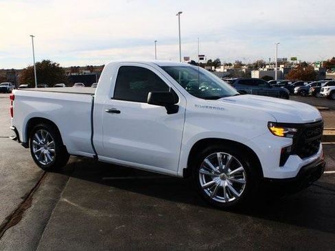 Used 2025 Chevrolet Silverado 1500 W/T w/ WT Value Package image 6