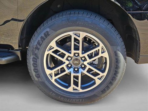 New 2026 Ford Expedition Active RWD image 10