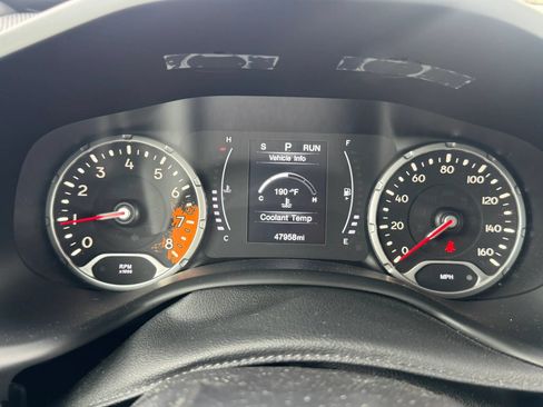 Used 2018 Jeep Renegade Altitude w/ Advanced Technology Group AWD/4WD image 21