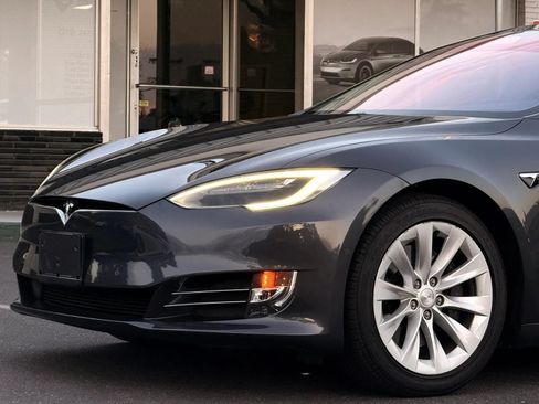 Used 2017 Tesla Model S 100D AWD/4WD image 4