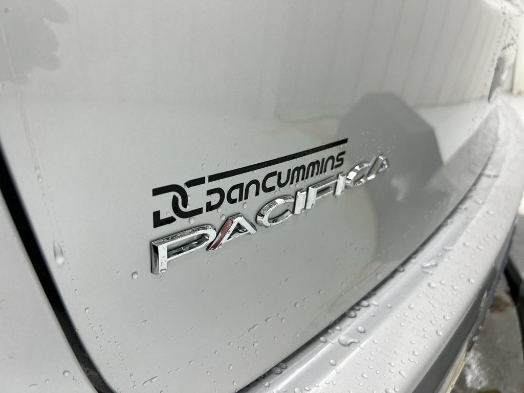 New 2026 Chrysler Pacifica Select AWD/4WD image 26