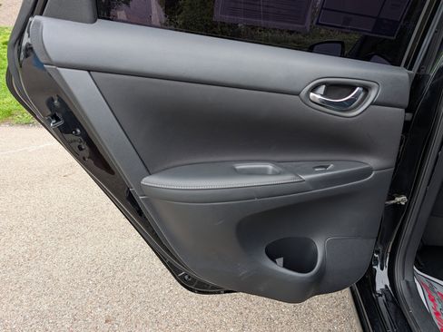 Used 2019 Nissan Sentra S FWD image 25