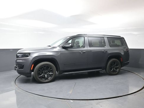 Used 2024 Jeep Wagoneer Series II AWD/4WD image 10