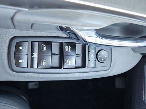 Used 2015 RAM 1500 Outdoorsman RWD image 12