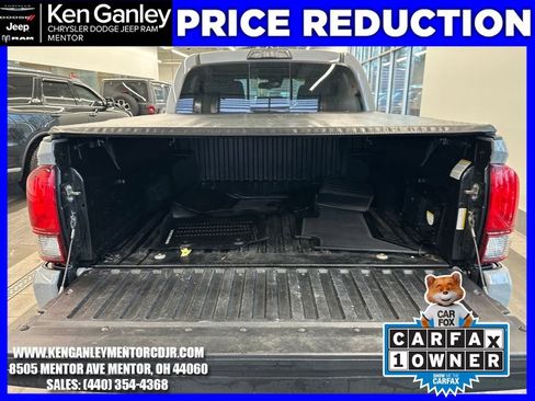 Used 2019 Toyota Tacoma TRD Sport image 21